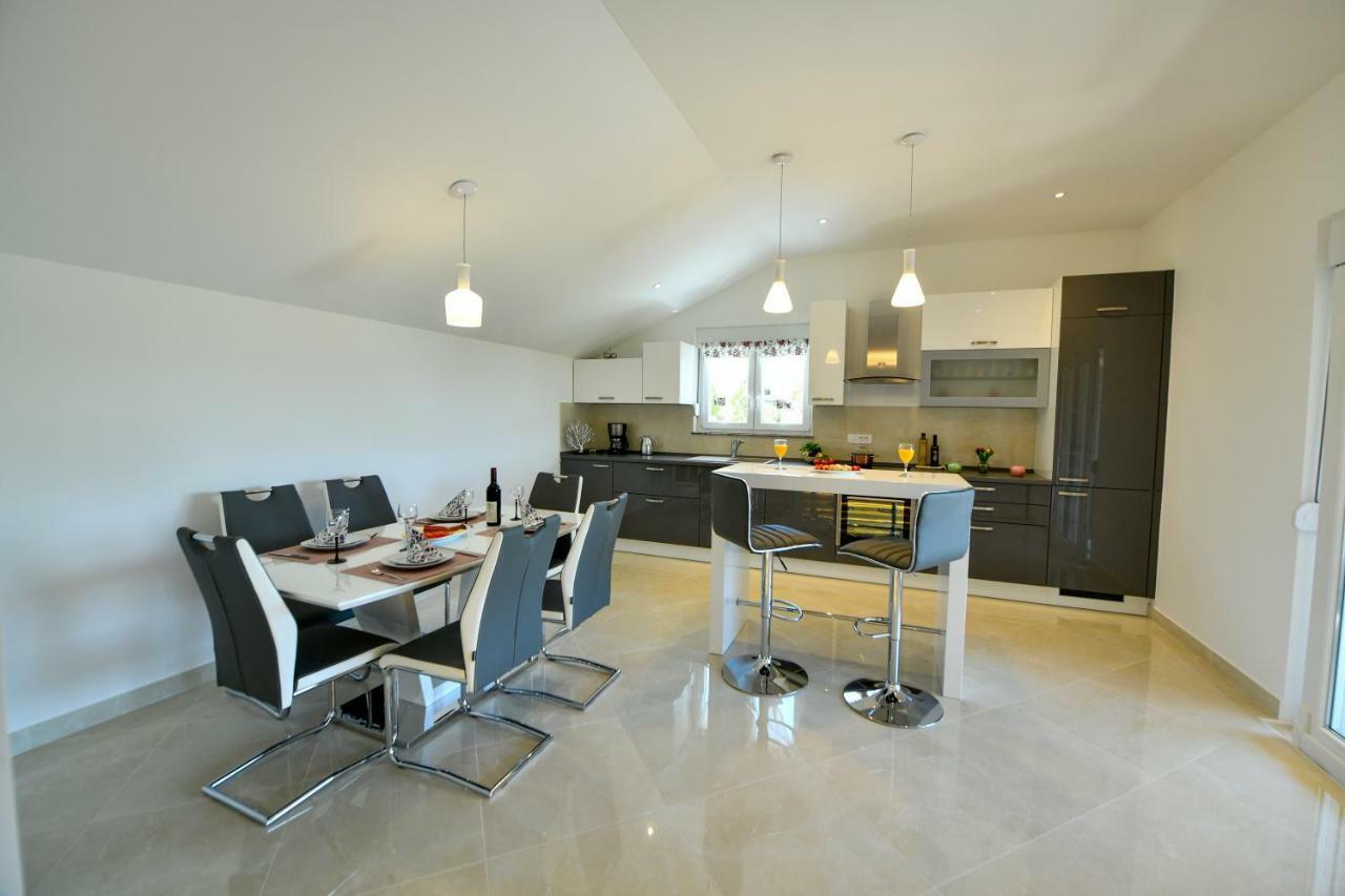Cambi Lux Apartment Otok  Zewnętrze zdjęcie
